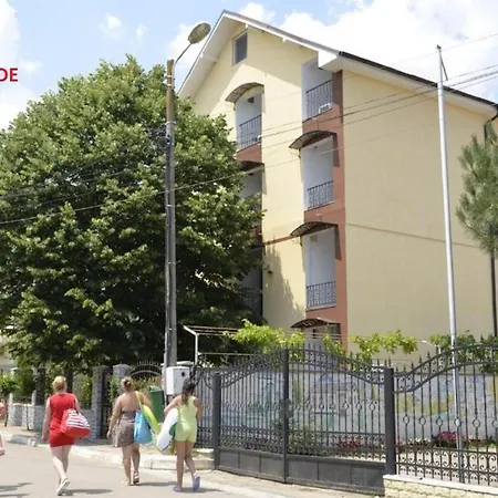 Vila Cu Livada Guest house