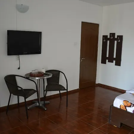 Konukevi Cu Livada Costinești